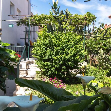 Marjan Hill 3-Br Apt,5 Guests Private Garden Near Beach Split Exterior foto
